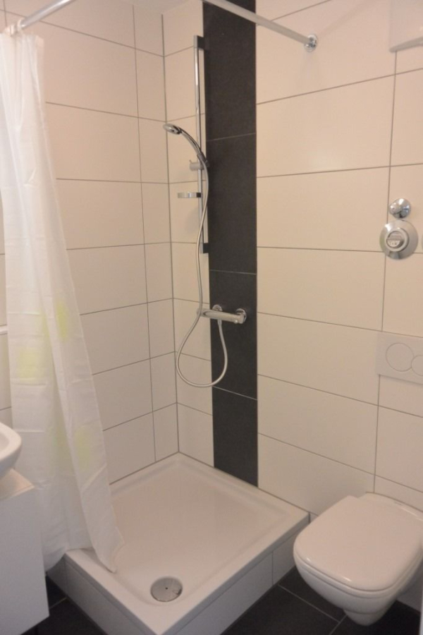 Bild Bild - Südterrasse mit Blick – 1-Zimmer-Wohnung in Stuttgart-Möhringen