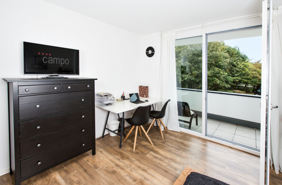 Helles Zimmer mit Balkon - Studentenwohnung in unmittelbarer Nähe zur Uni-Hohenheim