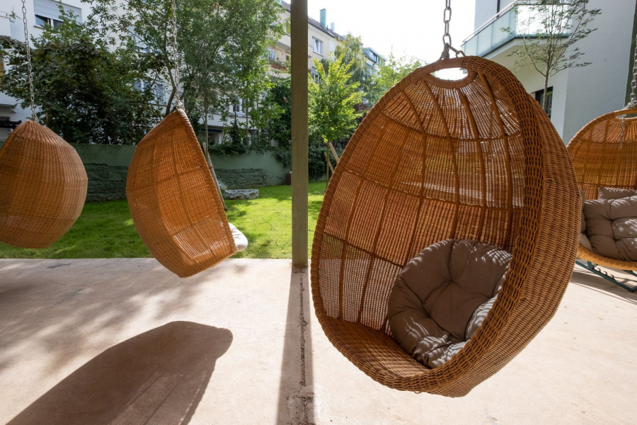 Hängesessel im Garten Hängesessel im Garten - Geschmackvoll möbliertes Apartment in City-Lage