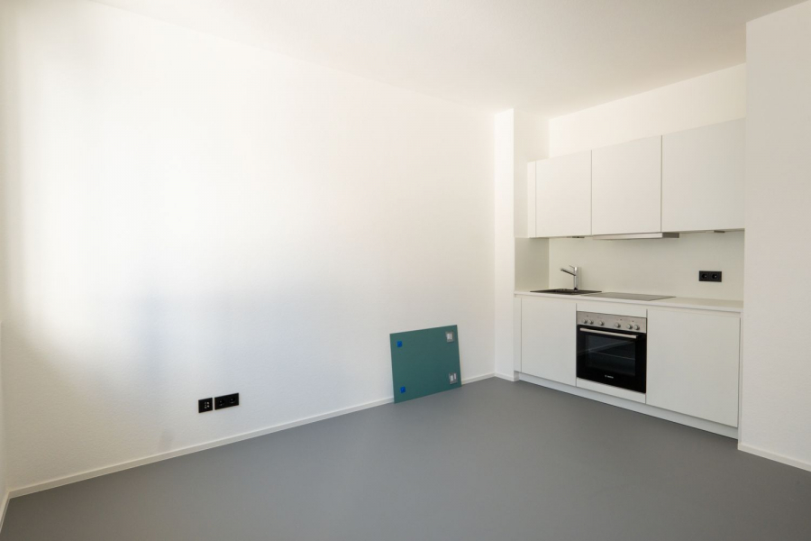 Moderne weiße Küchenzeile - Du suchst eine Wohnung in Herzen von Stuttgart-West, hier haben wir diese!