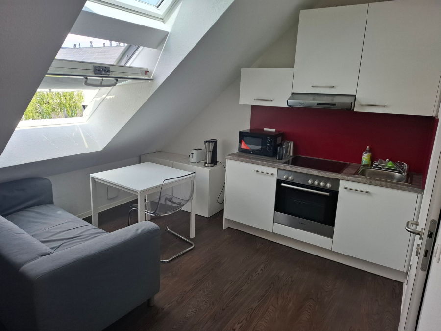 Küche - Nur für Studierende: Moderne Maisonette-Wohnung in Stgt-Vaihingen