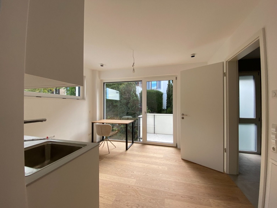 Bild - Moderne 2-Zimmer-Wohnung mit Balkon in Stuttgart-Degerloch