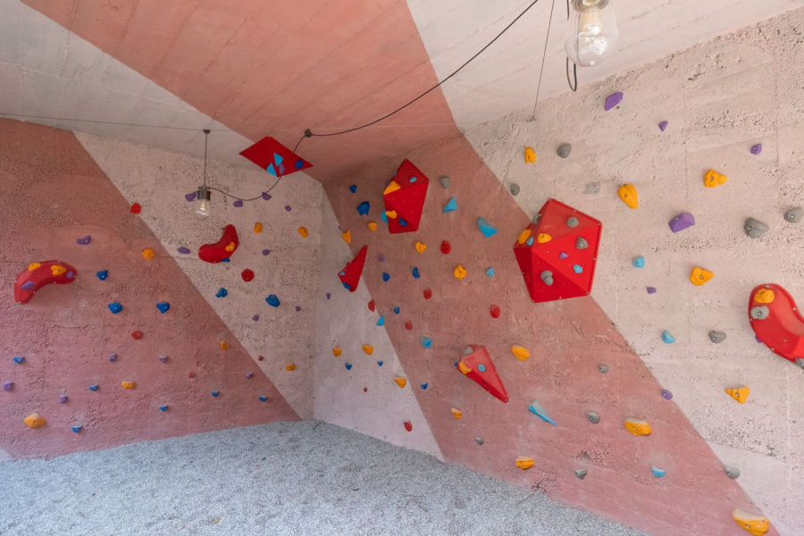 Boulderwand innen - Pfiffige 1-Zimmer Wohnung in Stuttgart-West