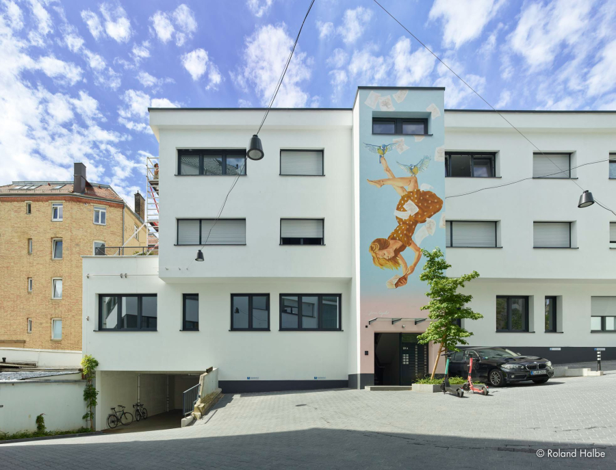 Modernes Gebäude mit Kunstwerk Modernes Gebäude mit Kunstwerk - Möbliertes Apartment im Stuttgarter Westen!
