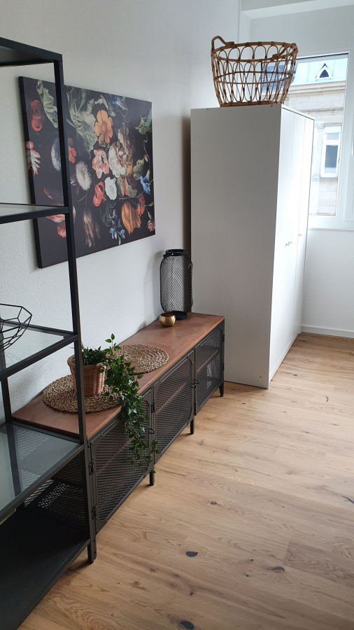 Wohnen 1.2 - Möbliertes Apartment mit toller Aussicht!